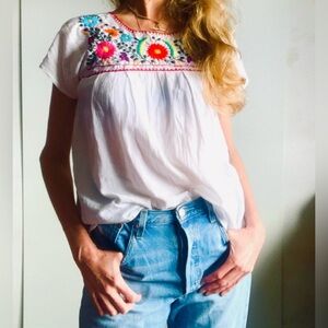 Vintage distressed Genuine 501 Buttonfly Levis perfectly faded&broken in💙SO SOFT